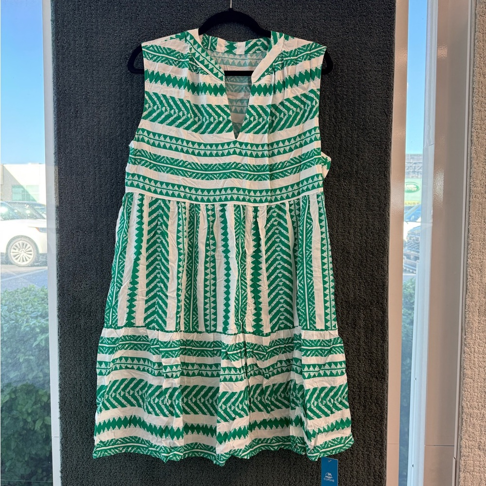 Cupshe Green and White Sleeveless Dress